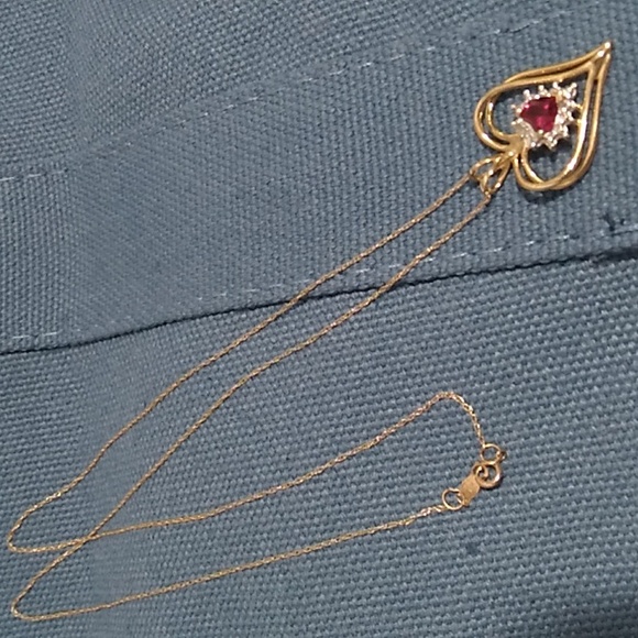 SALE! 10kt Yellow Gold Diamond Ruby Heart Pendant W Original 10kt Gold Chain 20" - Picture 3 of 11
